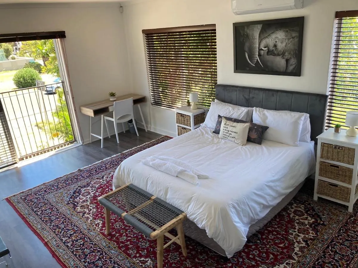The Elephant House Cape Town Daire